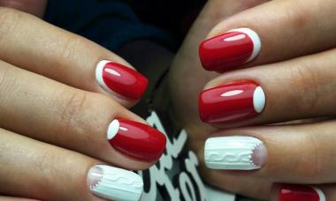 Exquisite moon manicure: instructions, ideas, spring trends and tips