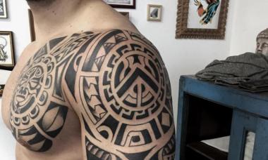 Polynesian tattoo: meaning and photo