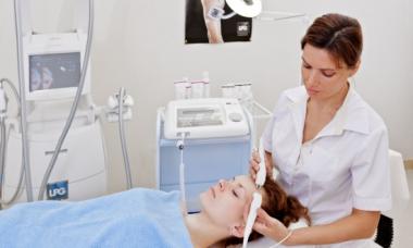 Microcurrents - hardware stimulation of rejuvenation processes What is better microcurrents or facial massage